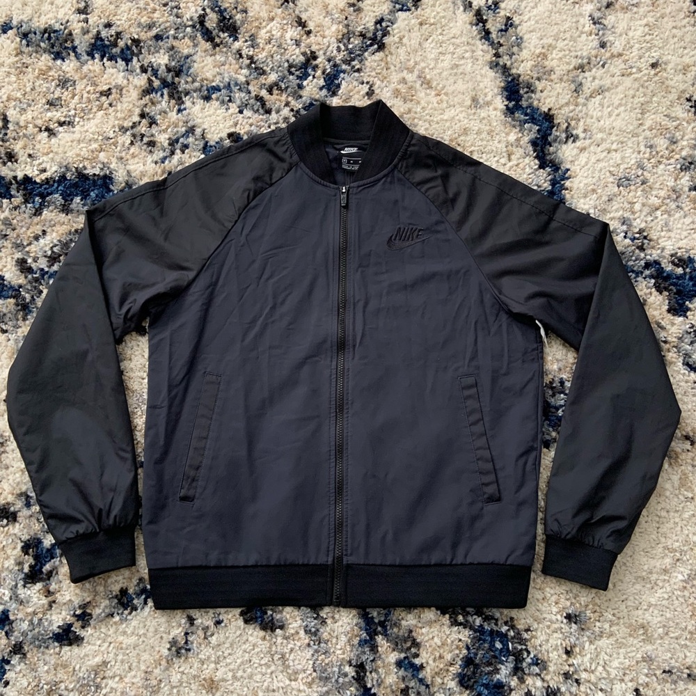 Men’s Medium Nike Full Zip Track Jacket Black